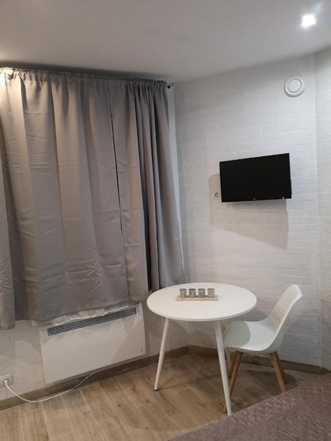 Freedom Apartment On Bazarna Str Lemberg Exterior foto